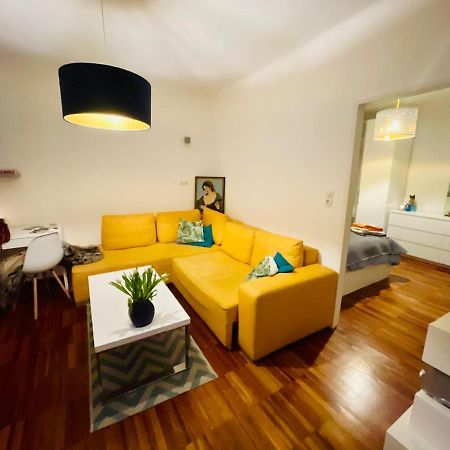Cosy Flat With Huge Terrasse! Long Or Shortterm Apartment Vienna Exterior photo