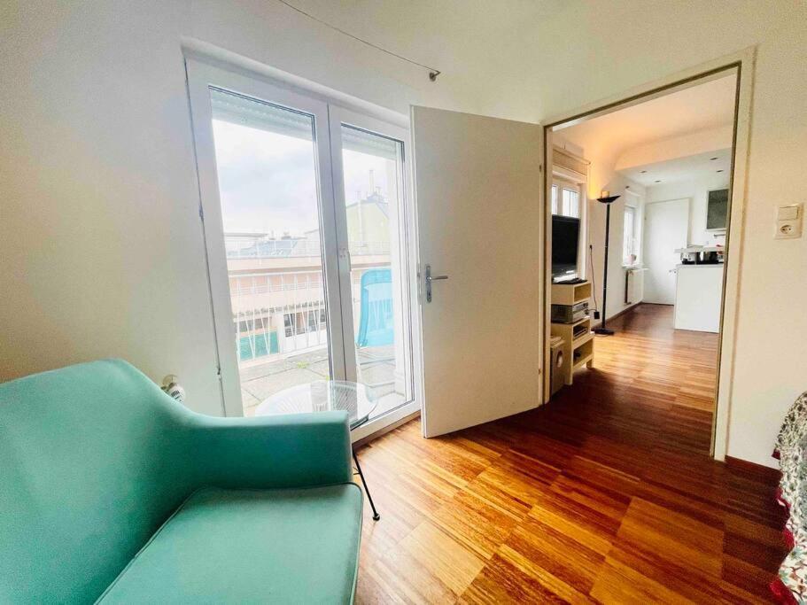 Cosy Flat With Huge Terrasse! Long Or Shortterm Apartment Vienna Exterior photo