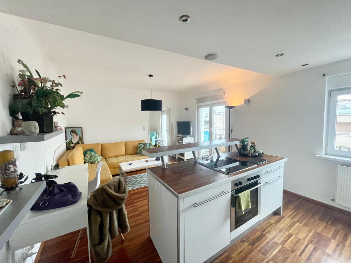 Cosy Flat With Huge Terrasse! Long Or Shortterm Apartment Vienna Exterior photo